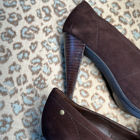 COACH heels - Picture 4 of 7